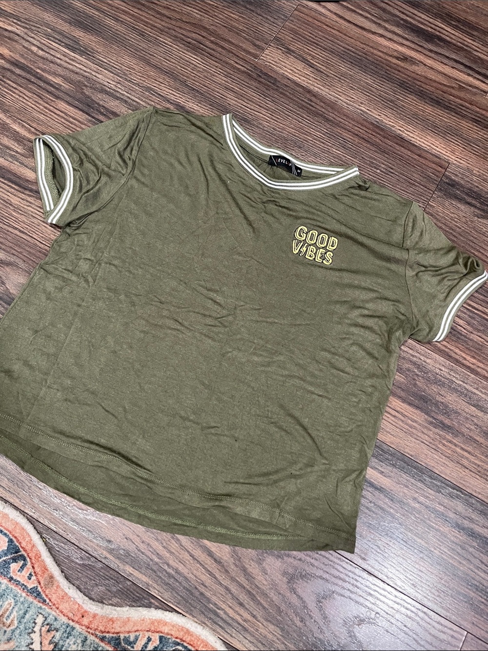 Good Vibes crop top